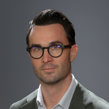 Head shot of Maxwell Kayajanian