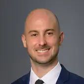 Head shot of Evan Quinn