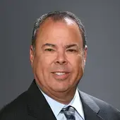 Head shot of Peter deMartino